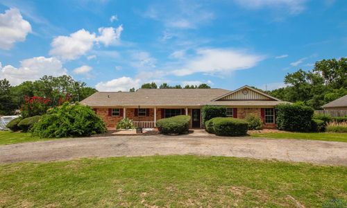 1302 Jeff Davis Dr, Tyler, TX, 75703-5542 | Card Image