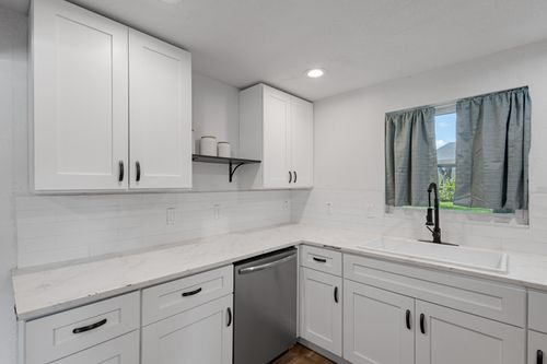 2006 E Cates Street, Bridgeport, TX, 76426 | Card Image