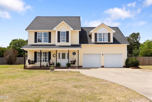 118 Day Lily Ln, Dunn, NC, 28334-7104 | Card Image