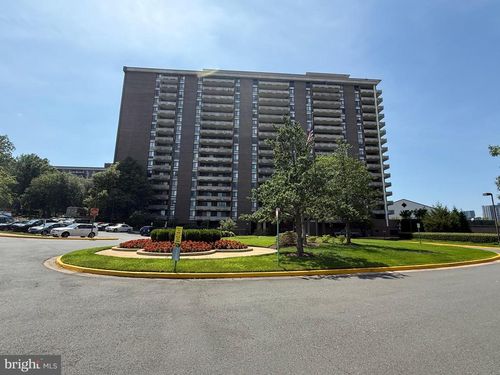 apt-804-1800 Old Meadow Rd, MCLEAN, VA, 22102-1813 | Card Image