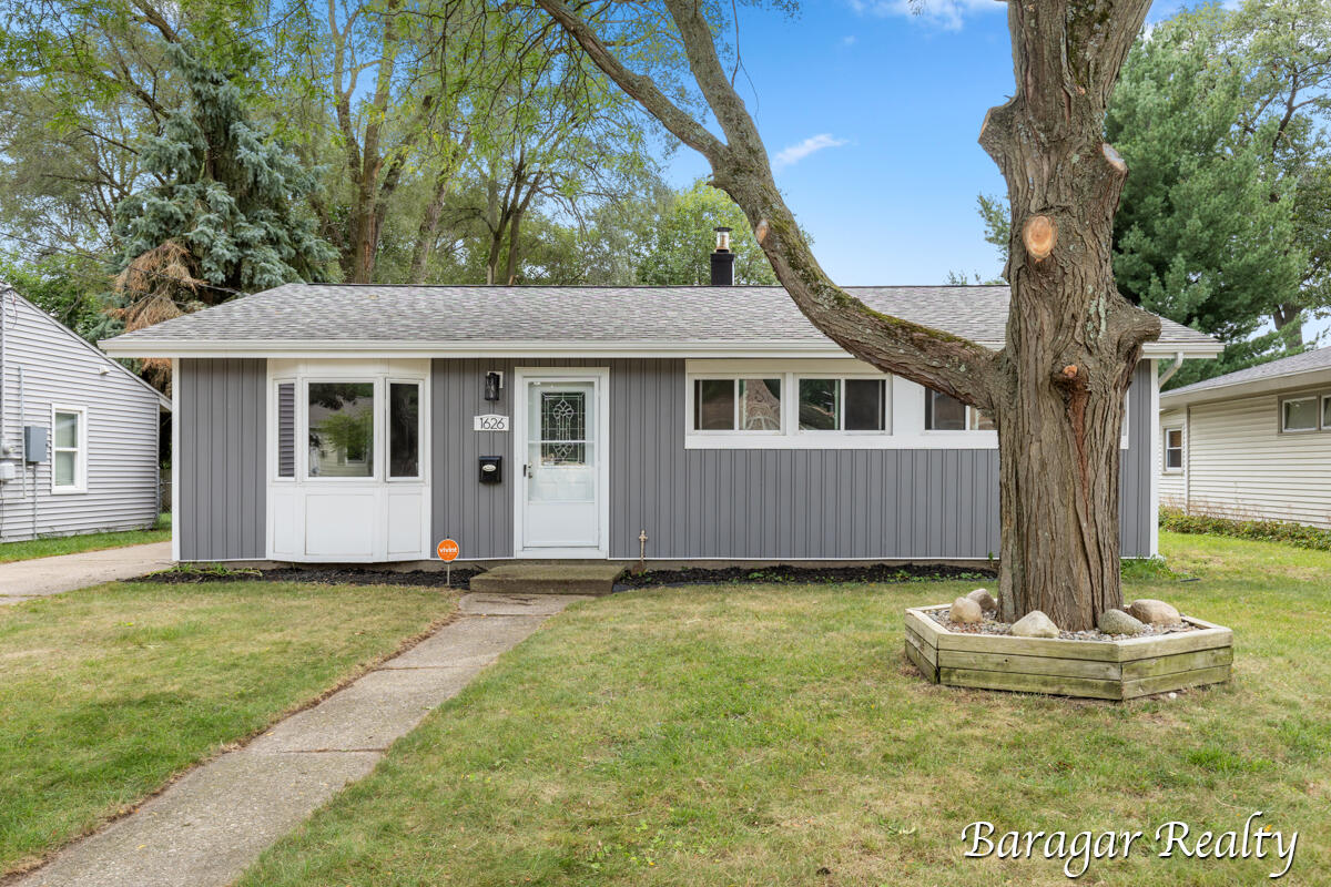 Matilda St, Grand Rapids, MI 49503