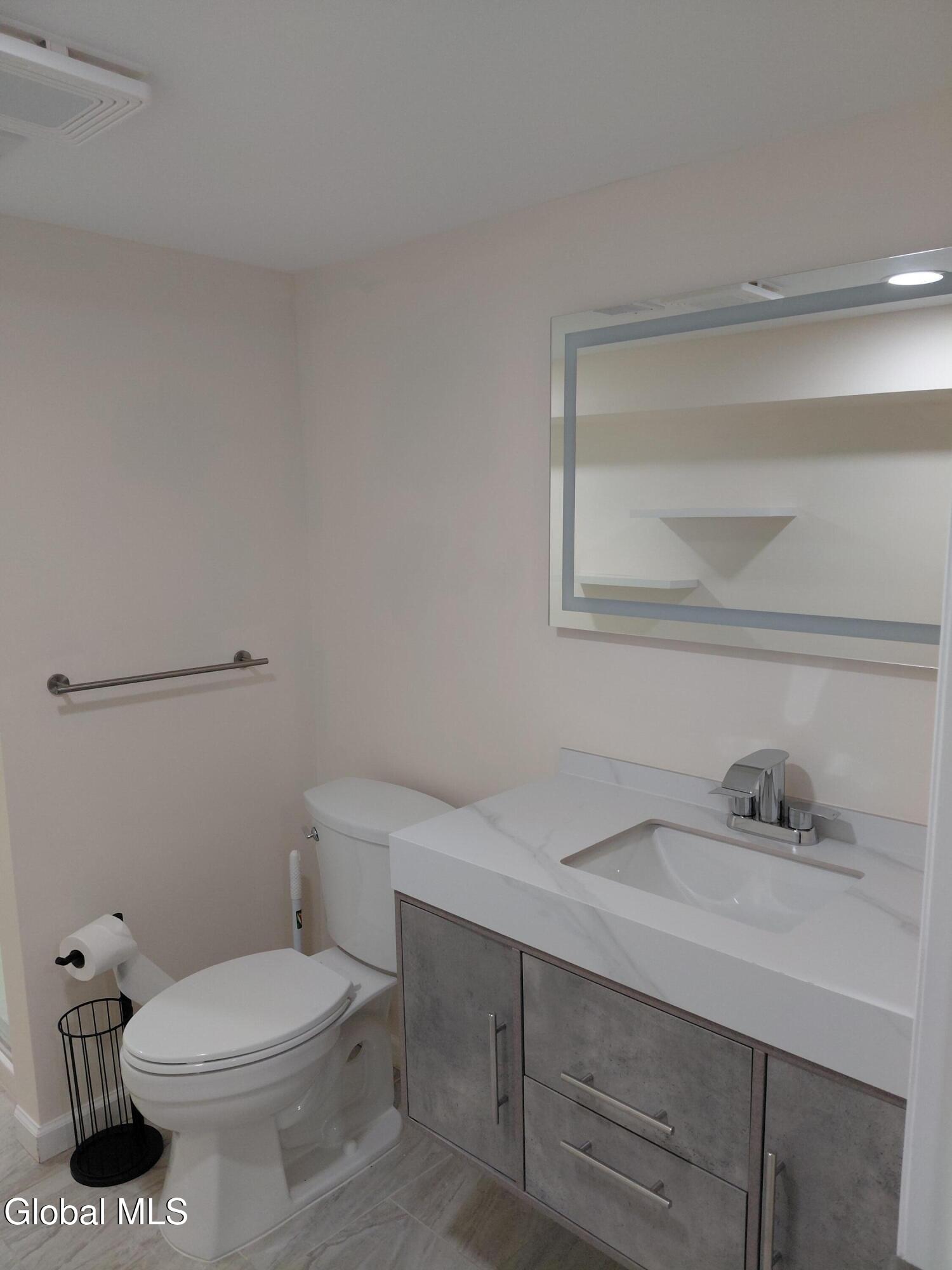 Residential Lease in Albany 3