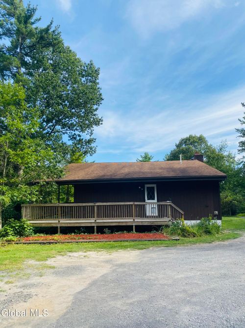 661 Lawson Lake Rd, Feura Bush, NY, 12067-2114 | Card Image