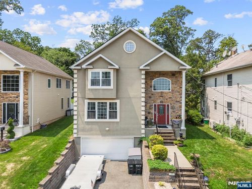 39 Paterson Ave, Clifton, NJ, 07014-1858 | Card Image