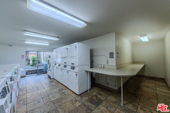 361 - 525 S Ardmore Ave, Condo with 0 bedrooms, 1 bathrooms and 1 parking in Los Angeles CA | Image 13