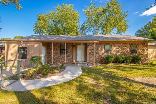 64 Saint John St, Cabot, AR, 72023-2830 | Card Image