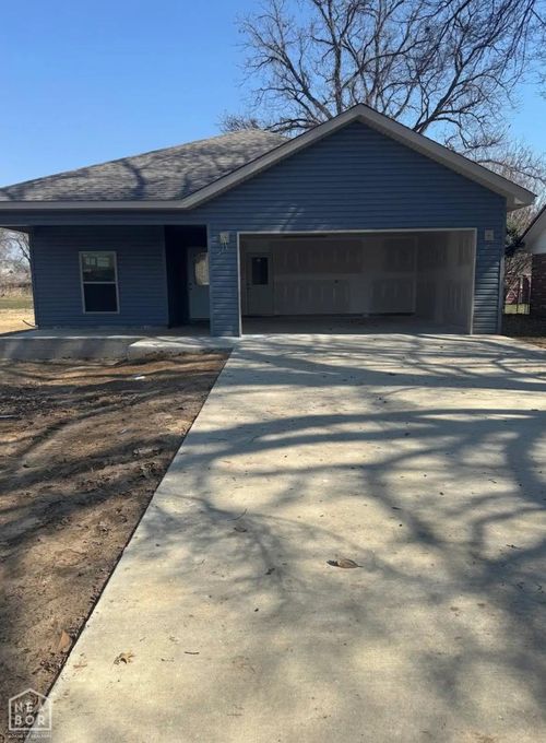 209 Thompson St, Luxora, AR, 72358-2439 | Card Image