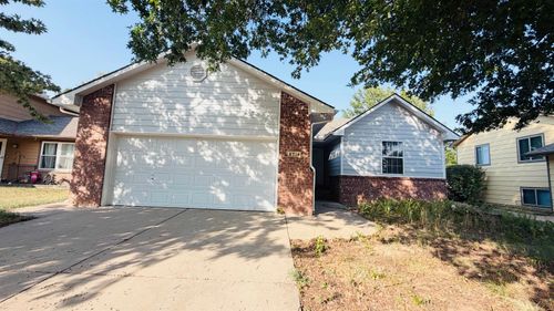 2714 S Rianier Cir, Wichita, KS, 67215 | Card Image