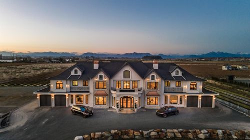 16927 40 Avenue, Surrey, BC, V3Z1C8 | Card Image