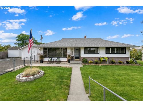 1721 Sw Hailey Ln, Pendleton, OR, 97801-2722 | Card Image