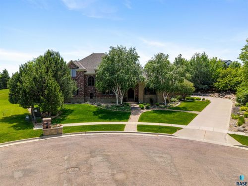 2601 W Latigo Cir Circle, Sioux Falls, SD, 57108 | Card Image