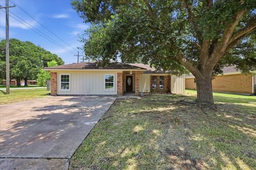 2005 Stacy Dr, Beaumont, TX, 77707 | Card Image