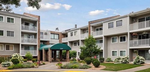 319-1601 N Innsbruck Dr, Fridley, MN, 55432-6061 | Card Image