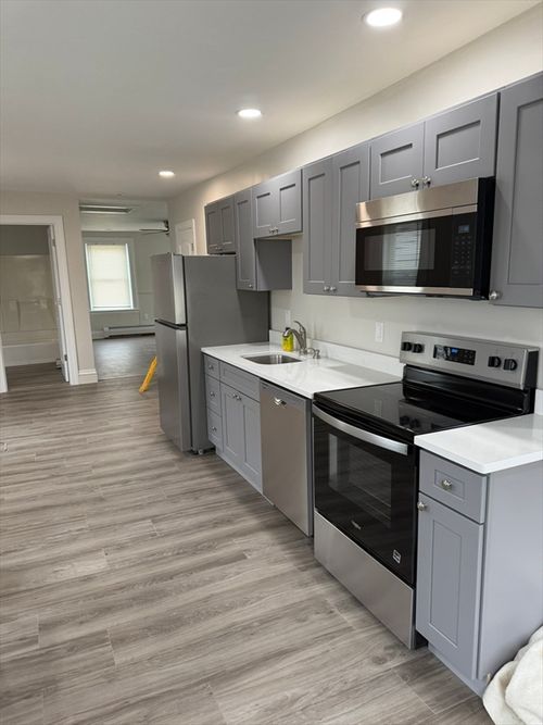 apt-2-168 Wales St, Abington, MA, 02351-1881 | Card Image