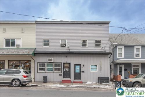 70-70 W Catawissa St, Nesquehoning, PA, 18240-1509 | Card Image