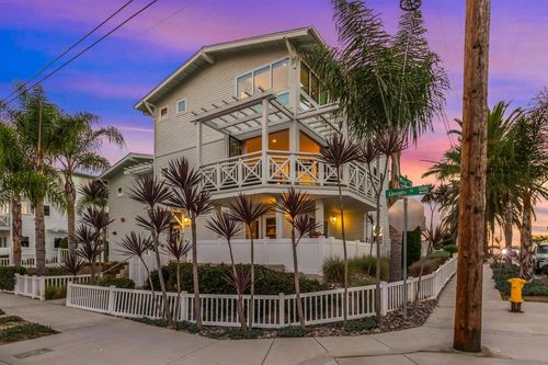 3301 Lincoln St, Carlsbad, CA, 92008-3133 | Card Image