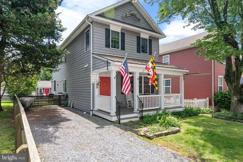 7004 Main St, Queenstown, MD, 21658-1395 | Card Image