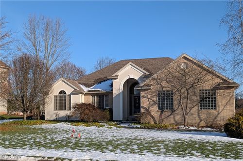 5470 Alcorn Ave, Louisville, OH, 44641-8870 | Card Image