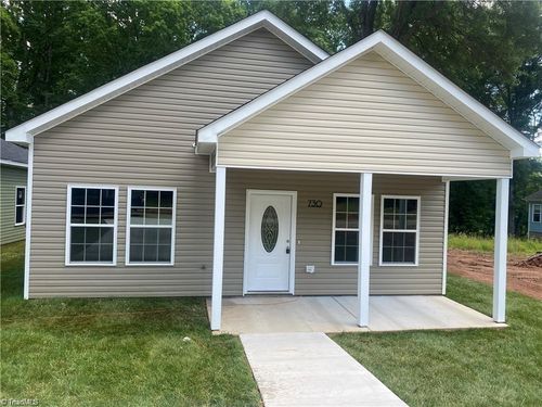 727 Meadowgreen Village Dr, Eden, NC, 27288-3670 | Card Image