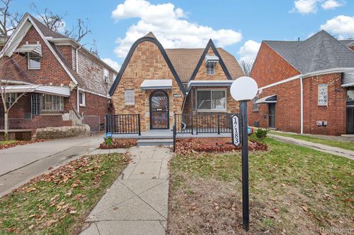 17183 Washburn St, Detroit, MI, 48221-2438 | Card Image
