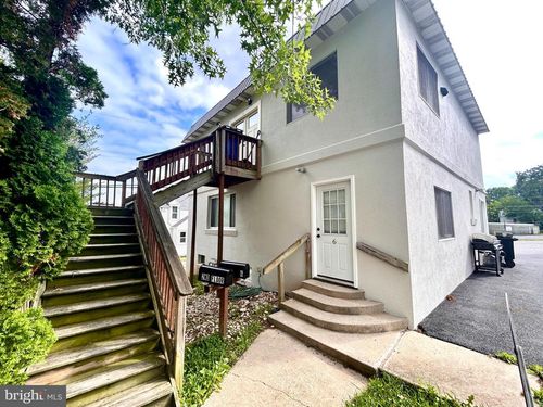 6 S 15th St, CAMP HILL, PA, 17011-4802 | Card Image