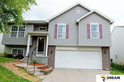 8814 Quest St, Omaha, NE, 68122-5237 | Card Image