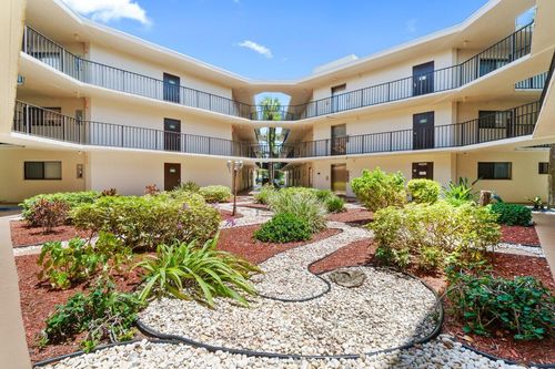 316-5100 Las Verdes Cir, Delray Beach, FL, 33484-8094 | Card Image