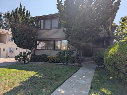 325 S Los Robles Ave, Pasadena, CA, 91101-3218 | Card Image