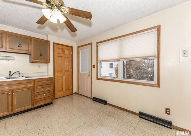 430 15 Th Pl, House other with 3 bedrooms, 3 bathrooms and null parking in Camanche IA | Image 9
