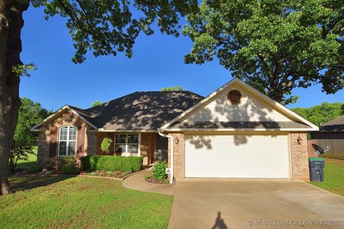 2570 Amber Way, Tahlequah, OK, 74464-5425 | Card Image