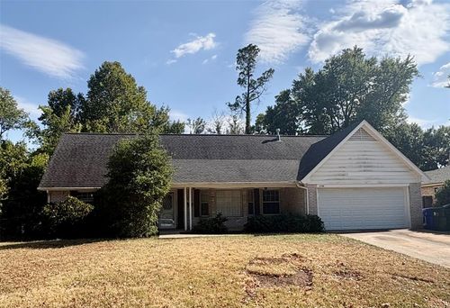 1606 Greenbriar Dr, Norman, OK, 73072-6716 | Card Image