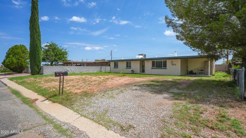 310 Dragoon St, Huachuca City, AZ, 85616-9733 | Card Image