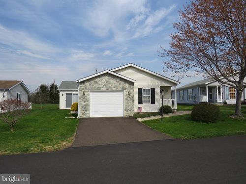 368 Countryside Cir, NEW HOPE, PA, 18938-1605 | Card Image