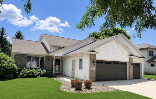 214 Coyle Parkway, Cottage Grove, WI, 53527 | Card Image