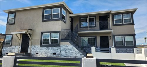 a-8701 S Van Ness Ave, Inglewood, CA, 90305-2512 | Card Image