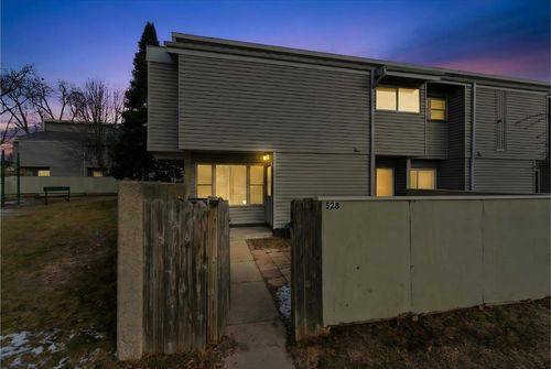 528 East Blf, Madison, WI, 53704-2347 | Card Image