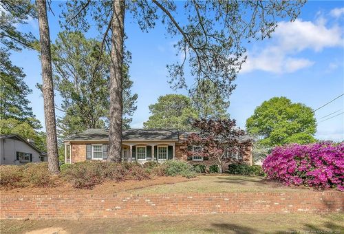 2514 Mirror Lake Dr, Fayetteville, NC, 28303-5210 | Card Image