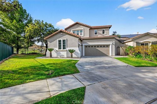 31860 Willow Wood Ct, Lake Elsinore, CA, 92532 | Card Image