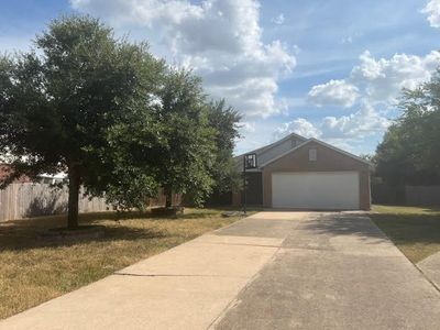 1111 Lincoln Sparrow Cove, House other with 3 bedrooms, 2 bathrooms and 4 parking in Pflugerville TX | Image 1