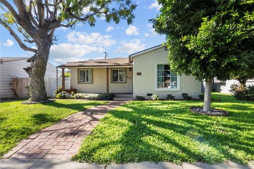 2871 Daisy Ave, Long Beach, CA, 90802-2714 | Card Image