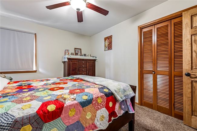 1415 S Madison Ave, House other with 4 bedrooms, 2 bathrooms and null parking in Aurora MO | Image 23