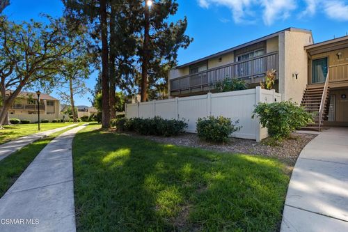 apt-e-15242 Campus Park Dr, Moorpark, CA, 93021-1651 | Card Image