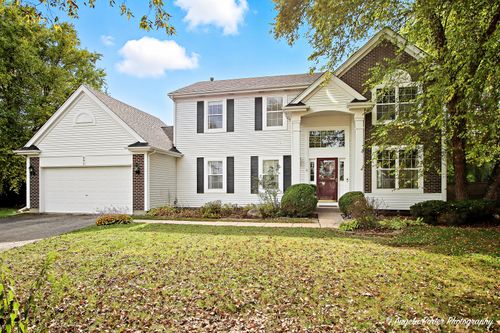 691 N Autumn Cir, Lindenhurst, IL, 60046-7871 | Card Image