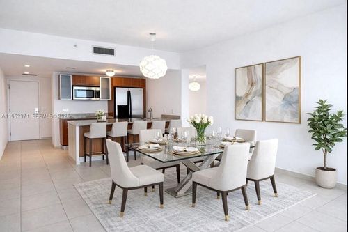 apt-3704-185 Sw 7th St, Miami, FL, 33130-2984 | Card Image