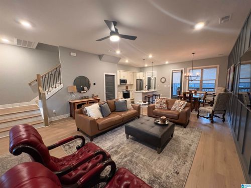 4630 Everlee Pkwy, HOOVER, AL, 35244-2736 | Card Image