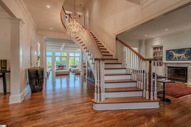 8 Fair Cliff Ct, House other with 4 bedrooms, 5 bathrooms and 3 parking in Landrum SC | Image 6