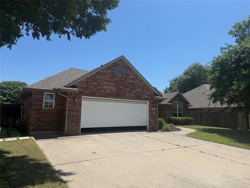 2340 Chadwick Drive, Norman, OK, 73071 | Card Image