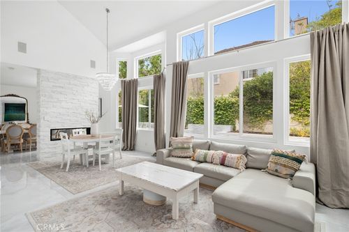 18 Lessay, Newport Coast, CA, 92657-1060 | Card Image