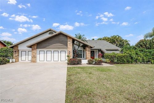 8746 Banyan Cove Cir, FORT MYERS, FL, 33919-3252 | Card Image