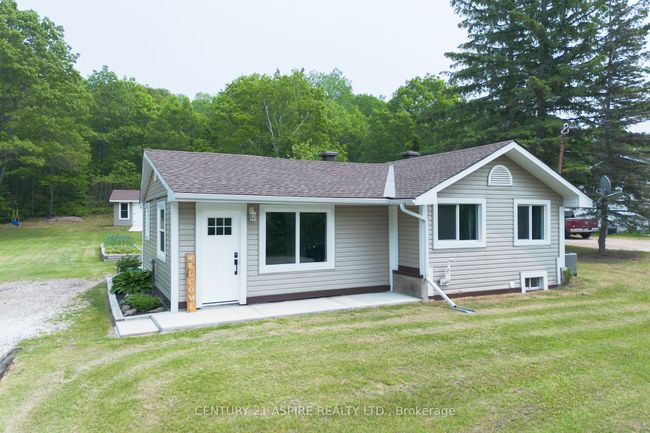 150 Hunts Rd, House other with 2 bedrooms, 1 bathrooms and 8 parking in Chalk River ON | Image 34